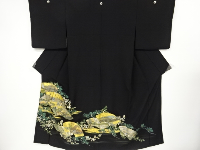 リサイクル　金彩地紙に東海道五十三次模様留袖(比翼付き)